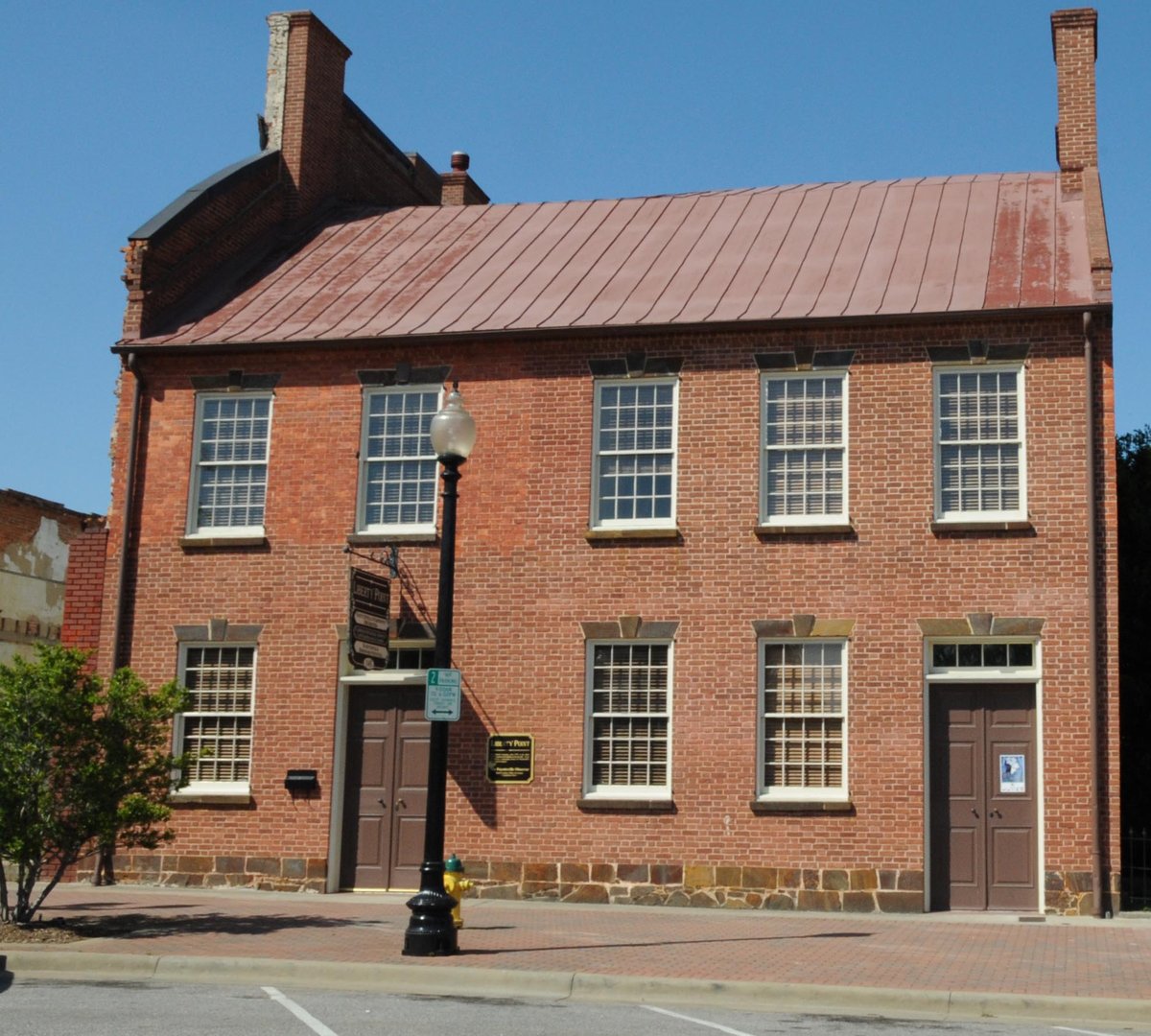Liberty, NC - Liberty Row - Wikipedia